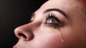 علل آبریزش چشم
