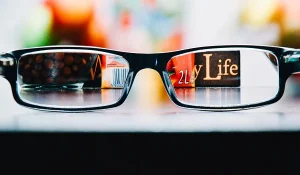 عینک نزدیک‌بین (Myopia Glasses / Distance Glasses)