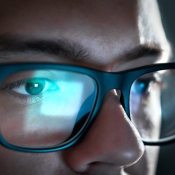 عینک‌های کامپیوتر (Computer Glasses / Blue Light Blocking Glasses)