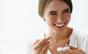 عملکرد لنزهای اسکلرال و هیبریدی