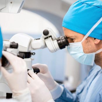 اپتومتریست (Optometrist)