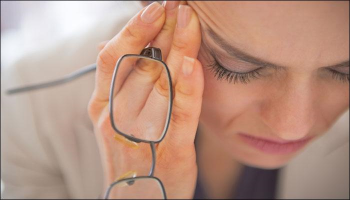 معاینه چشم برای افرادی که سردرد دارند در رشت
