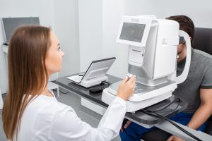 اپتومتریست خوب در رشت چگونه از خطای نمره جلوگیری می‌کند؟