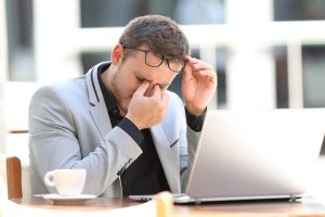 روش های رفع خستگی چشم
