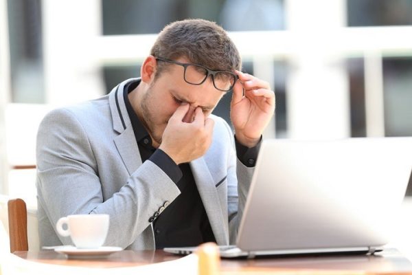 روش های رفع خستگی چشم
