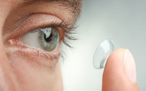تجربه استفاده از لنز اسکلرال
